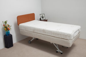 Los Angeles Supernal 5 high-low adjustable bed with natural organic latex mattress